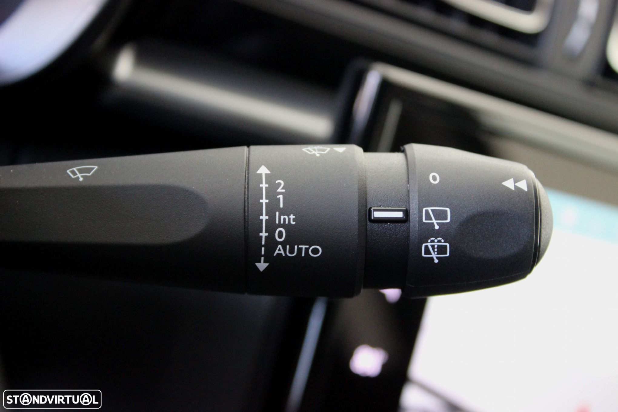 Citroën C3 1.2 PureTech Shine Pack EAT6 - 20