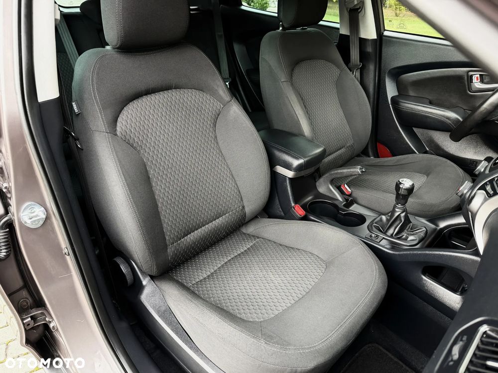 Hyundai ix35 2.0 2WD Style - 18
