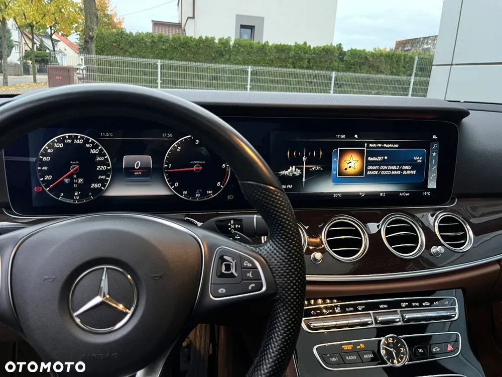 Mercedes-Benz Klasa E 220 d 9G-TRONIC - 11