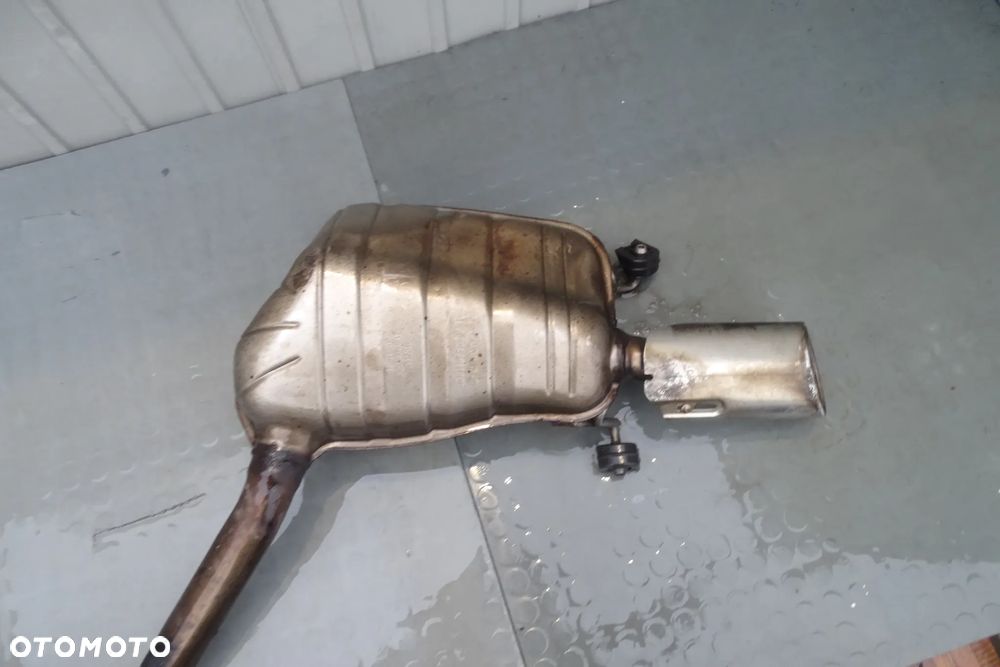 Mercedes C Klasa w204 Wydech Tłumik koncowy A2044911801 - 3