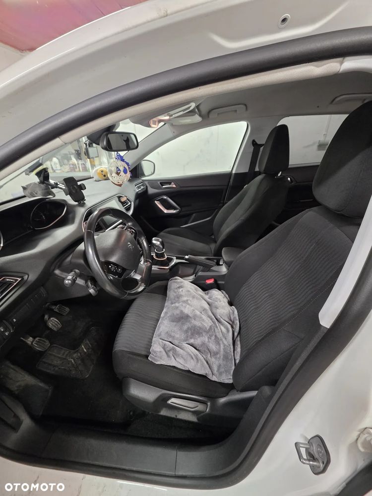 Peugeot 308 1.6 HDi Style - 5