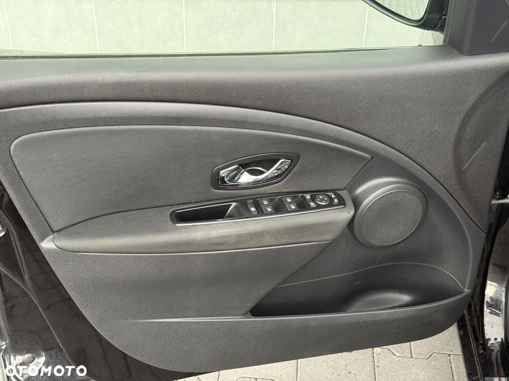 Renault Megane 1.5 dCi Energy Limited EU6 - 8