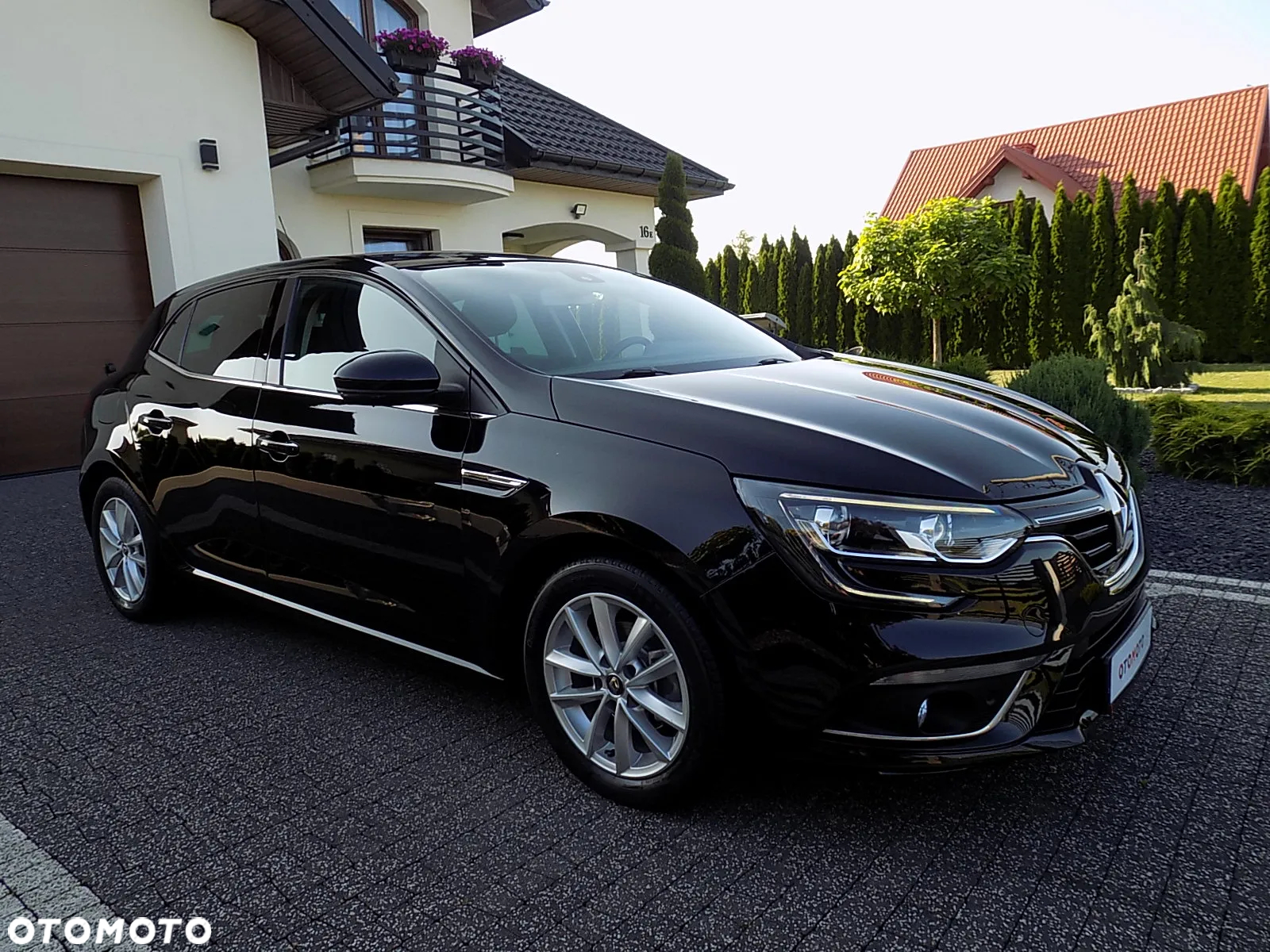 Renault Megane ENERGY TCe 100 LIMITED - 4