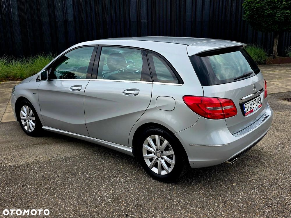 Mercedes-Benz Klasa B 180 (BlueEFFICIENCY) - 8