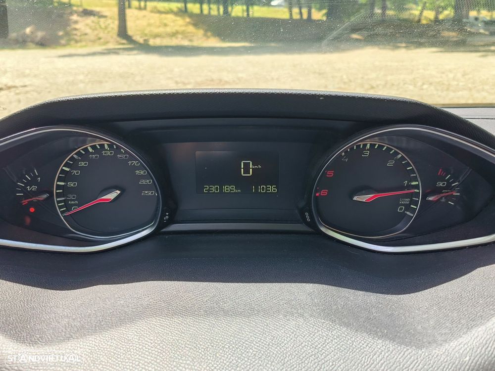 Peugeot 308 SW 1.6 e-HDi Allure - 14