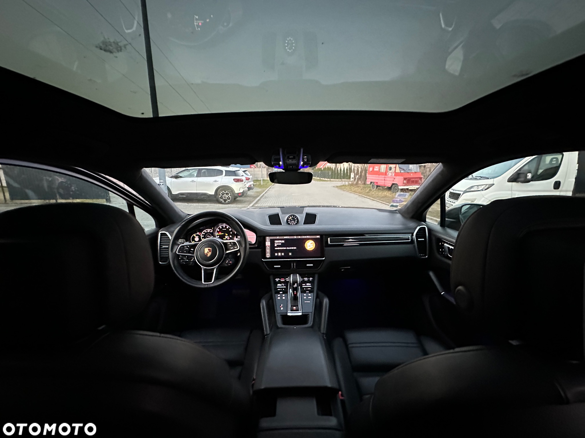 Porsche Cayenne Coupe E-Hybrid Platinum Edition - 26