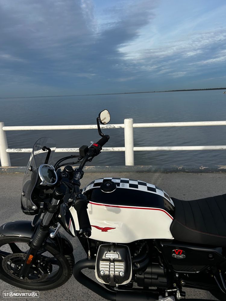 Moto Guzzi V7 Stone Ten Nova - 32