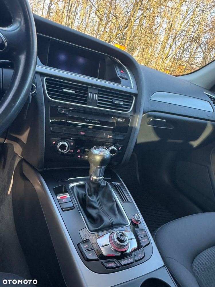 Audi A4 Avant 2.0 TDI - 22