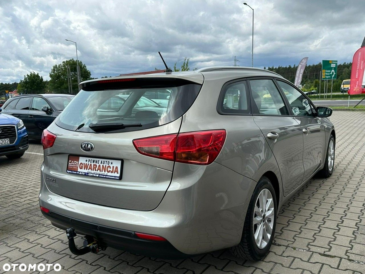 Kia Ceed - 8