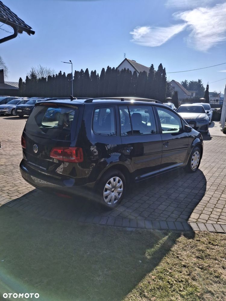 Volkswagen Touran - 7
