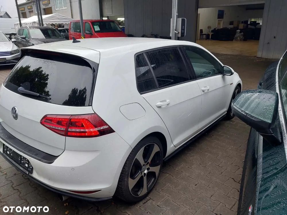 Volkswagen Golf VII 2.0 TSI BMT GTI - 7