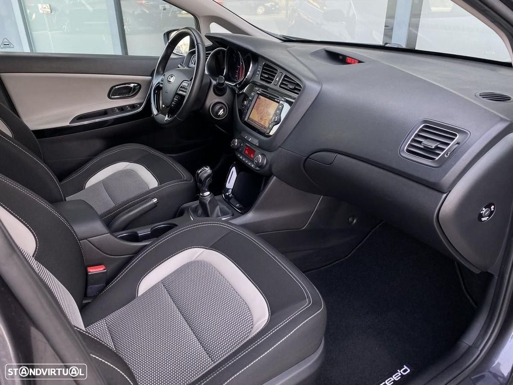 Kia Ceed SW 1.6 CRDi TX - 9