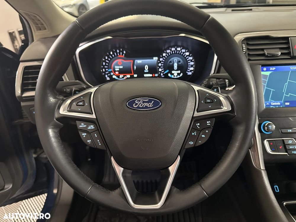 Ford Mondeo - 17