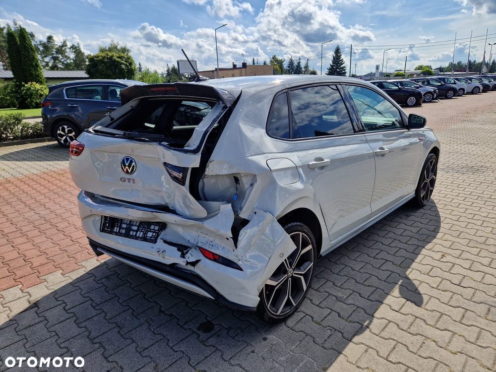 Volkswagen Polo - 18