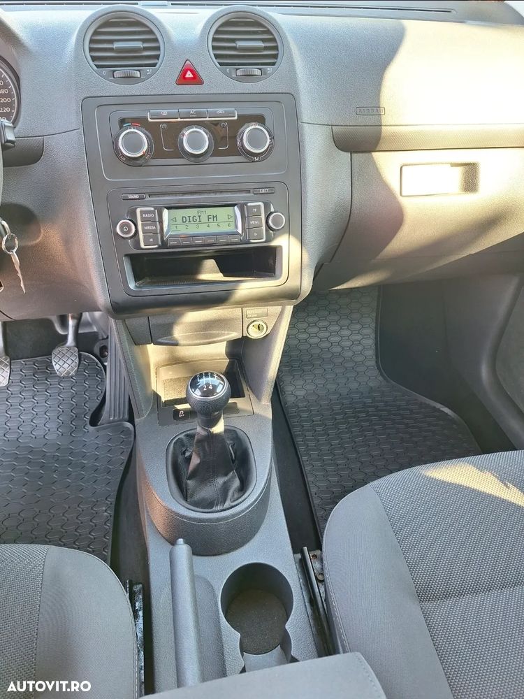 VOLKSWAGEN Caddy 2012 — imagine 11