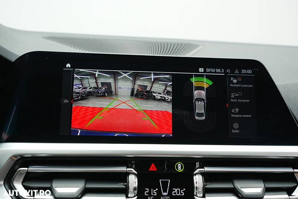 BMW Seria 3 318d Aut. Sport Line - 24
