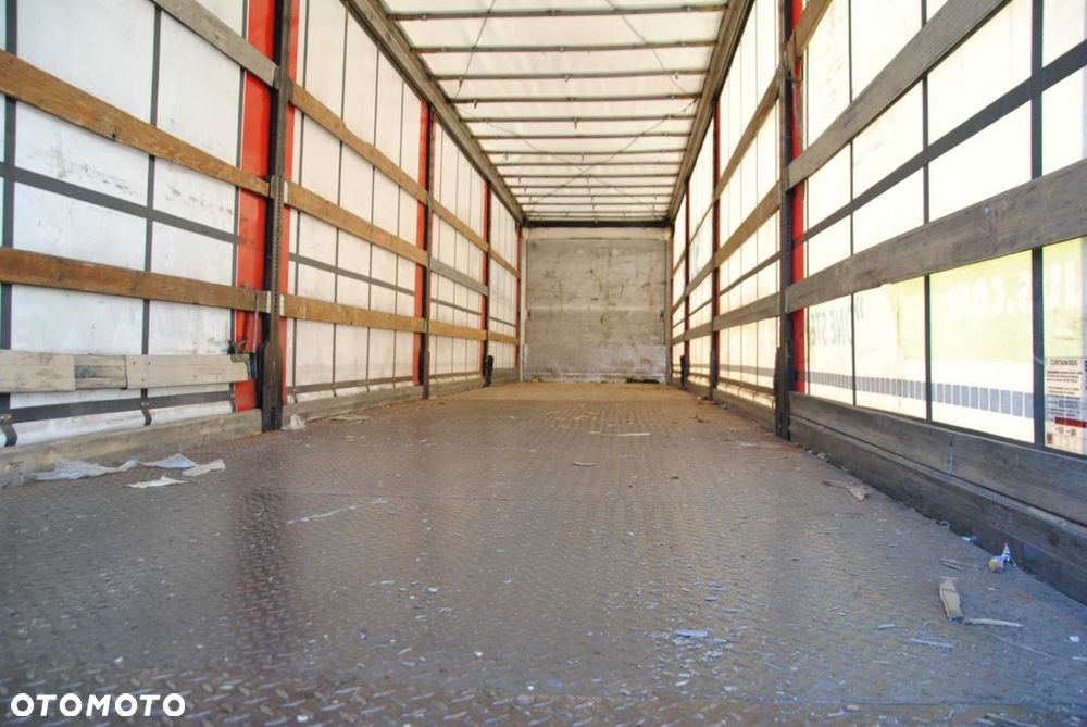 Schwarzmuller SPA, Podnoszona oś - 8