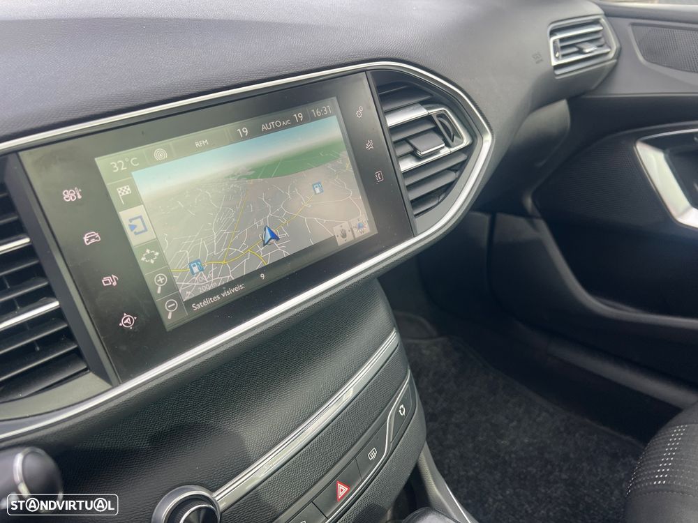 Peugeot 308 SW 1.6 BlueHDi Allure J17 EAT6 - 17