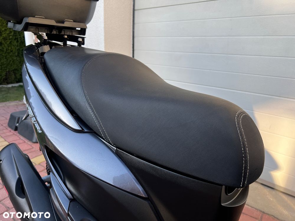Yamaha Tricity - 4