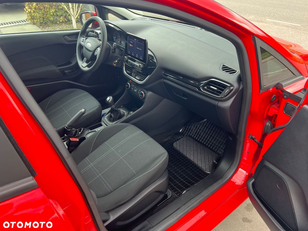 Ford Fiesta 1.1 S&S TITANIUM - 33