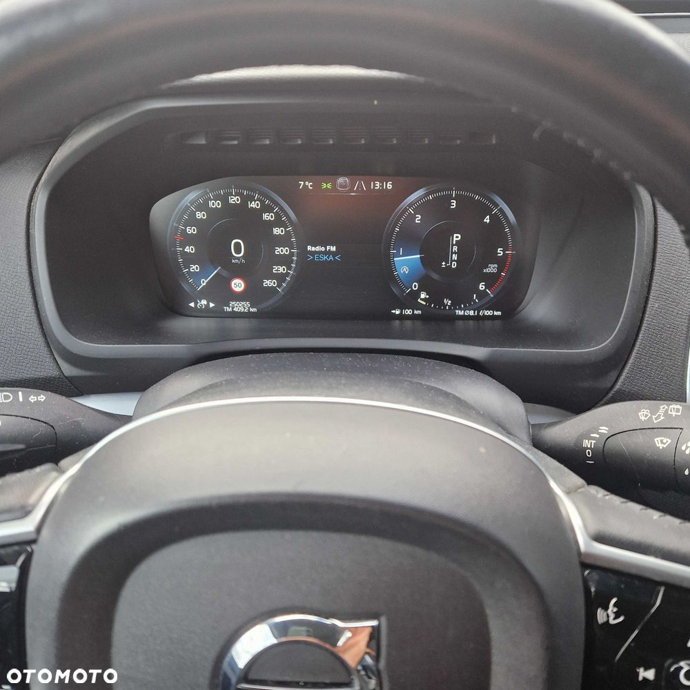 Volvo XC 90 - 5