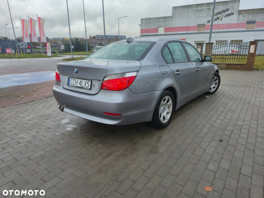 BMW Seria 5 520d - 25