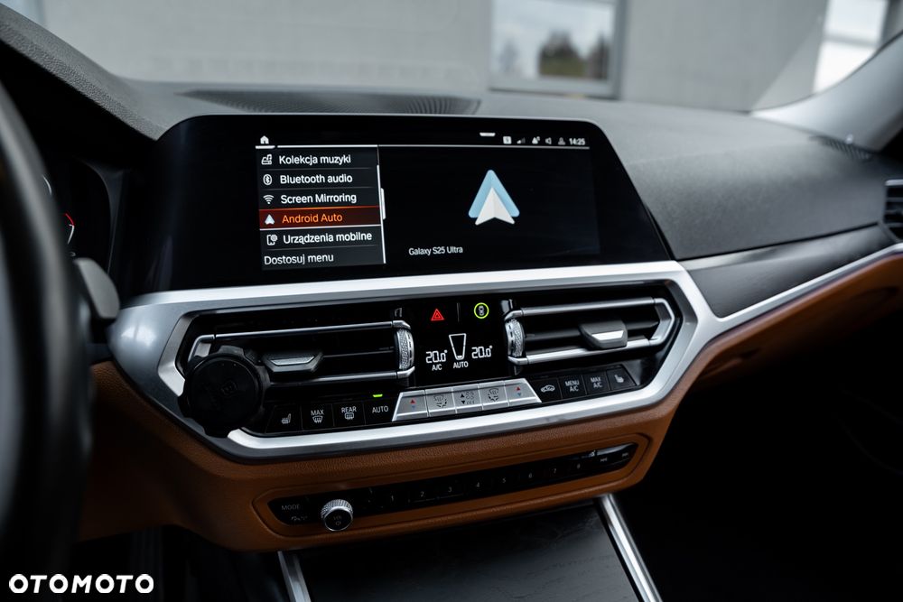 BMW Seria 3 330d xDrive - 34