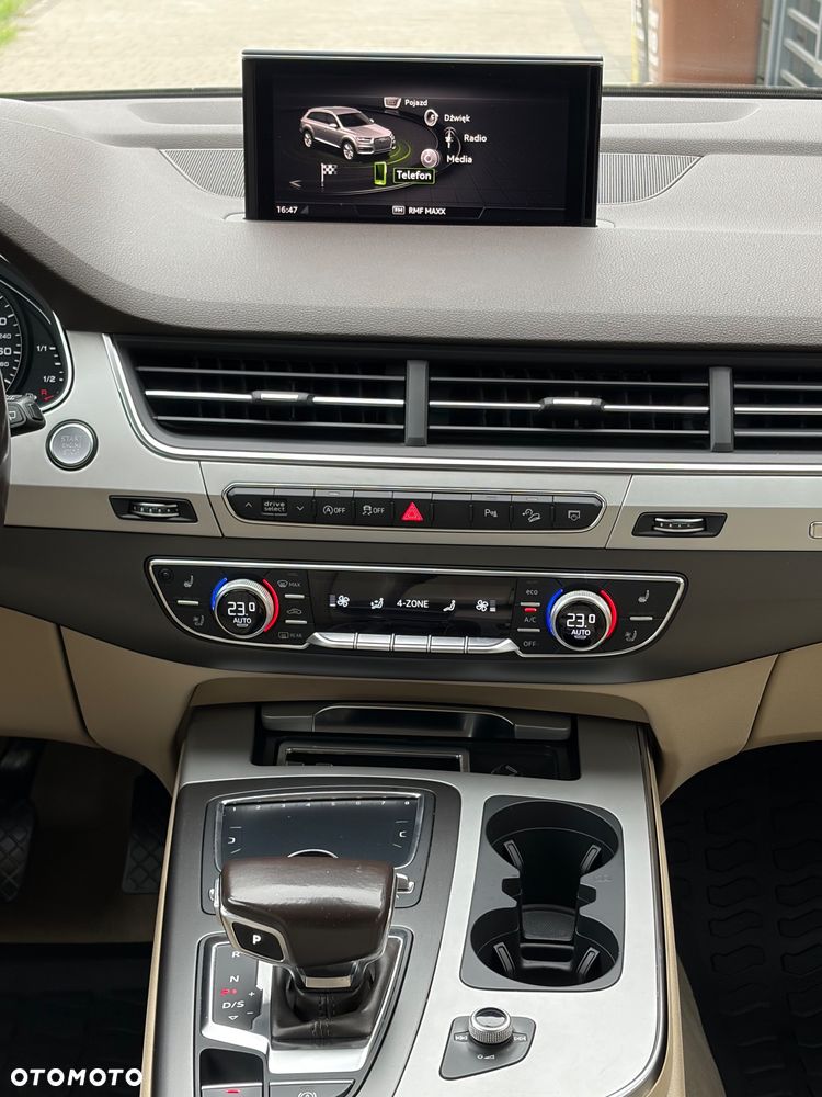 Audi Q7 - 17