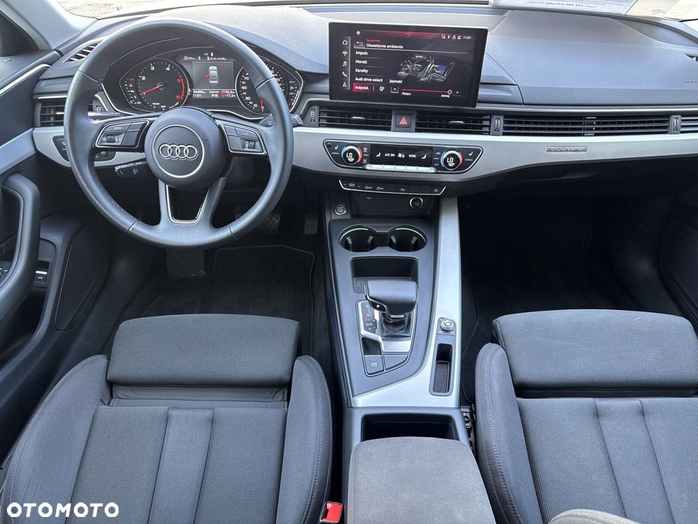 Audi A4 Limousine - 11