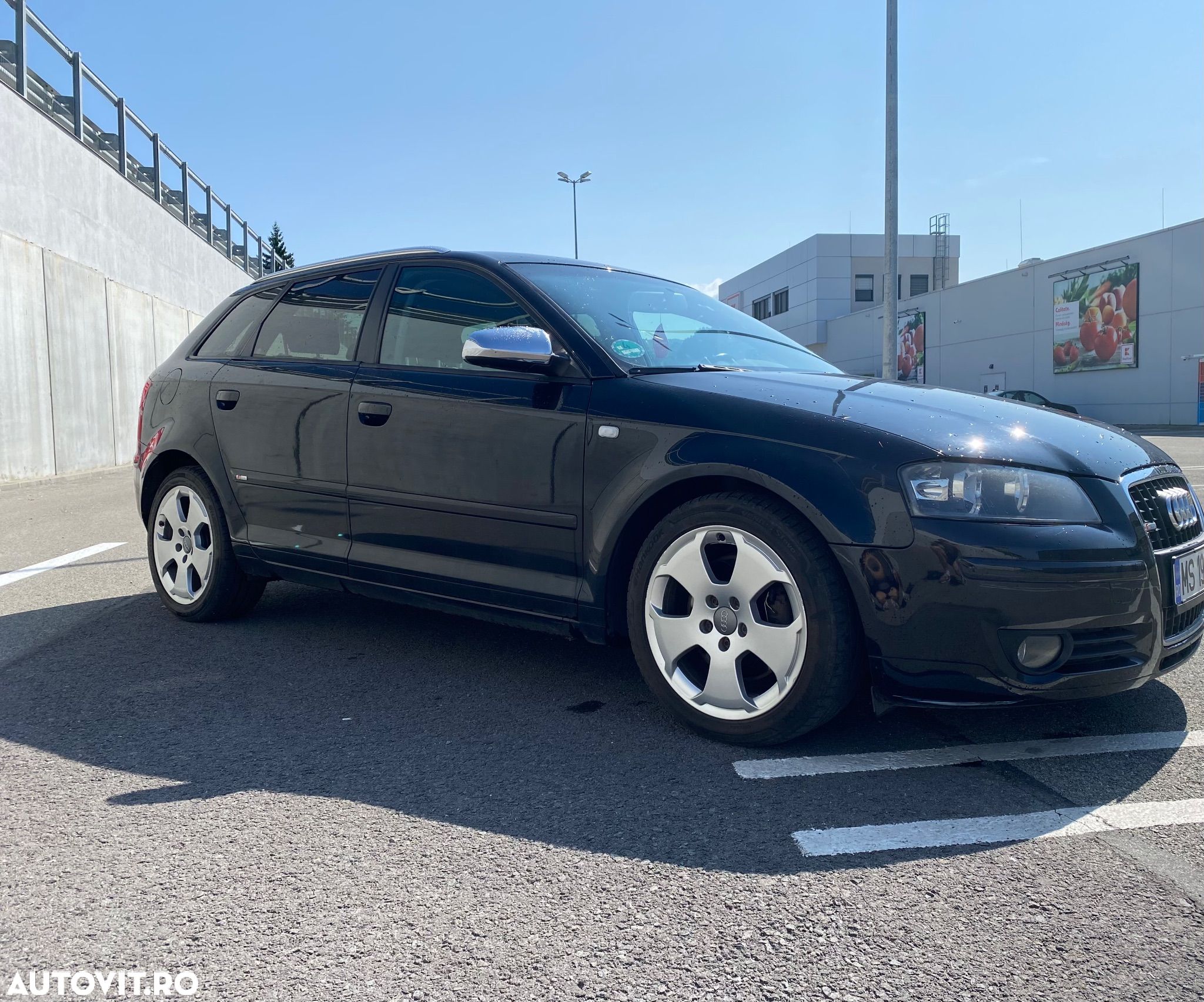 Audi A3 Sportback 2.0 TDI DPF Ambition - 1
