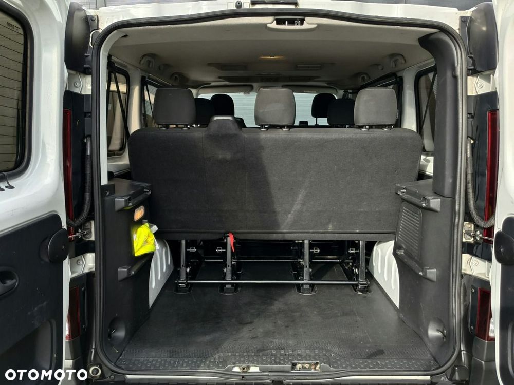 Opel Vivaro - 21