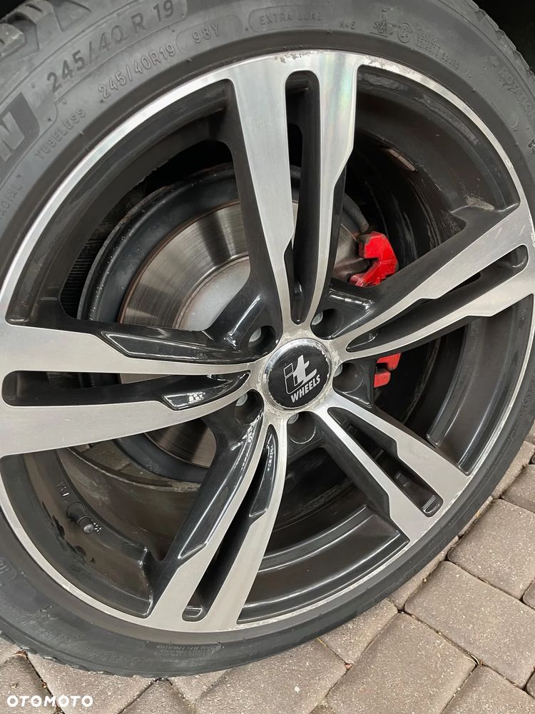 Audi A6 Allroad - 11