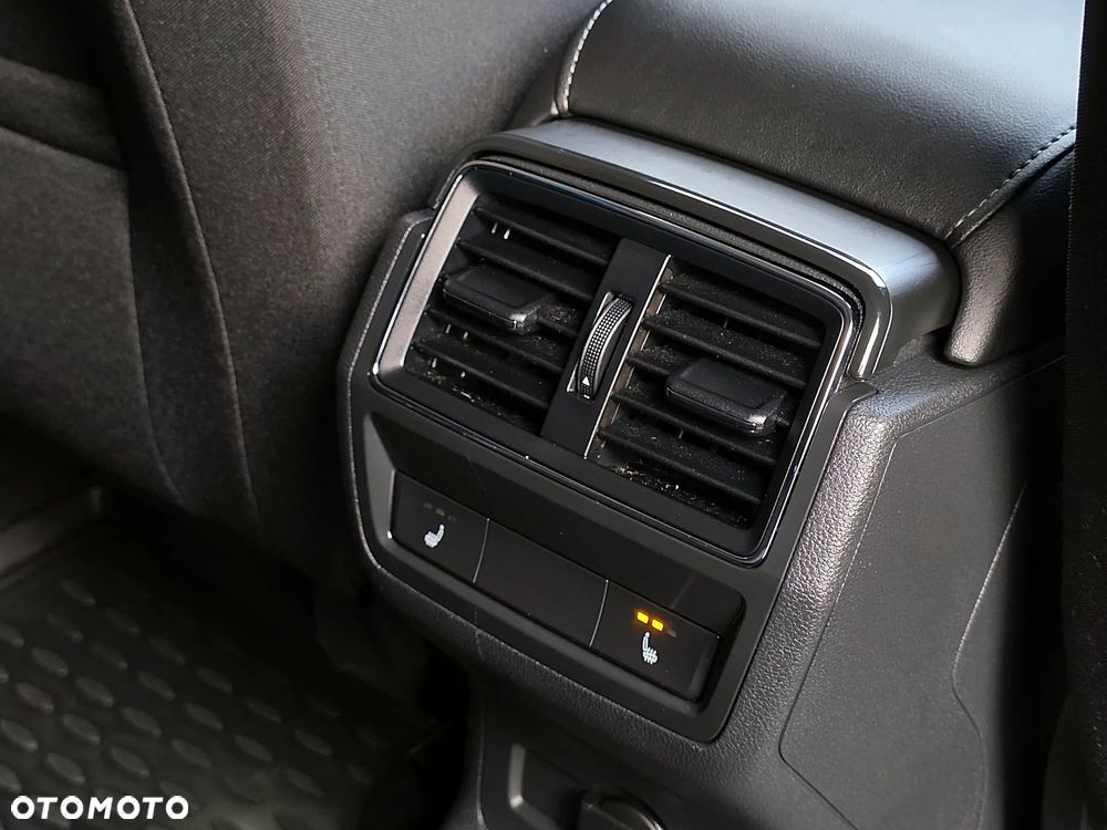 Skoda Karoq 1.5 TSI Sportline - 29