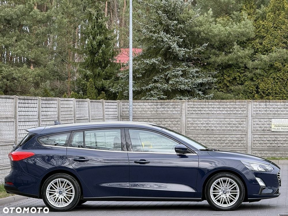 Ford Focus - 33