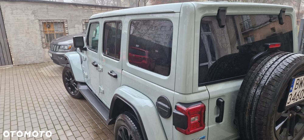 Jeep Wrangler - 16