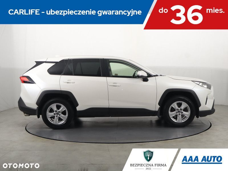 Toyota RAV4 - 8