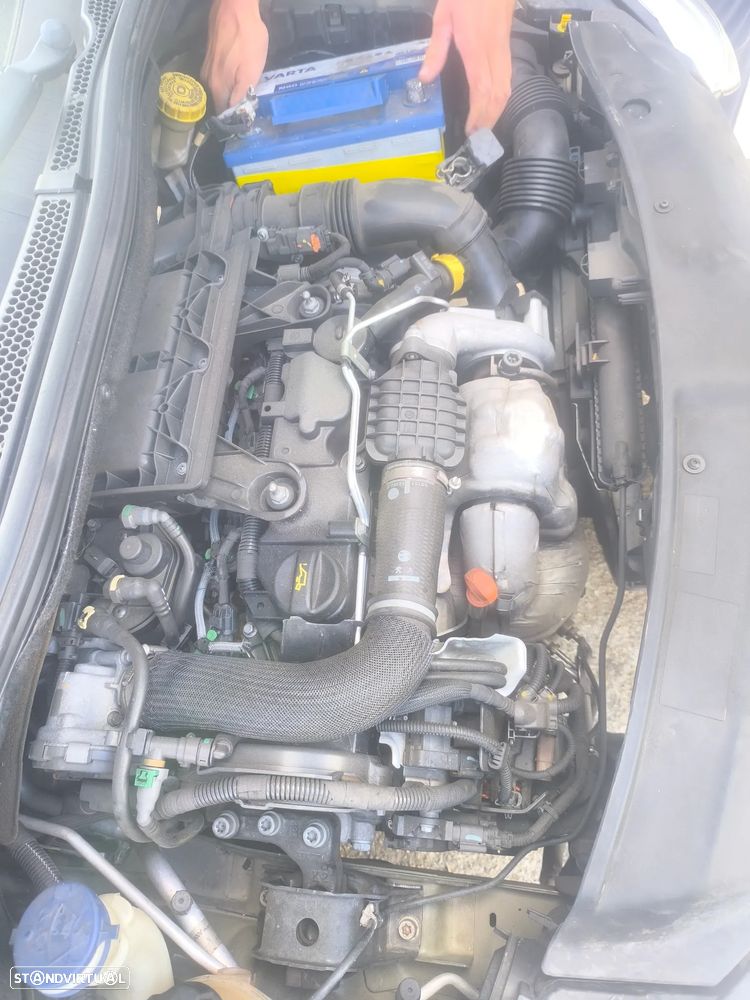 Peugeot 208 1.4 HDi Active - 14