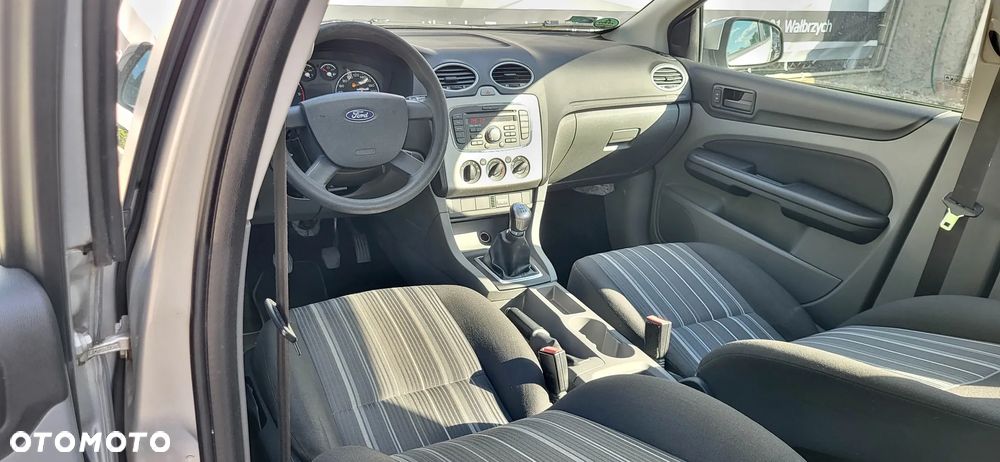 Ford Focus 1.6 TDCi Ambiente - 15