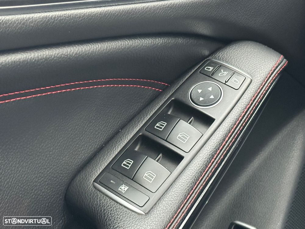 Mercedes-Benz CLA 45 AMG Shooting Brake 4-Matic - 46