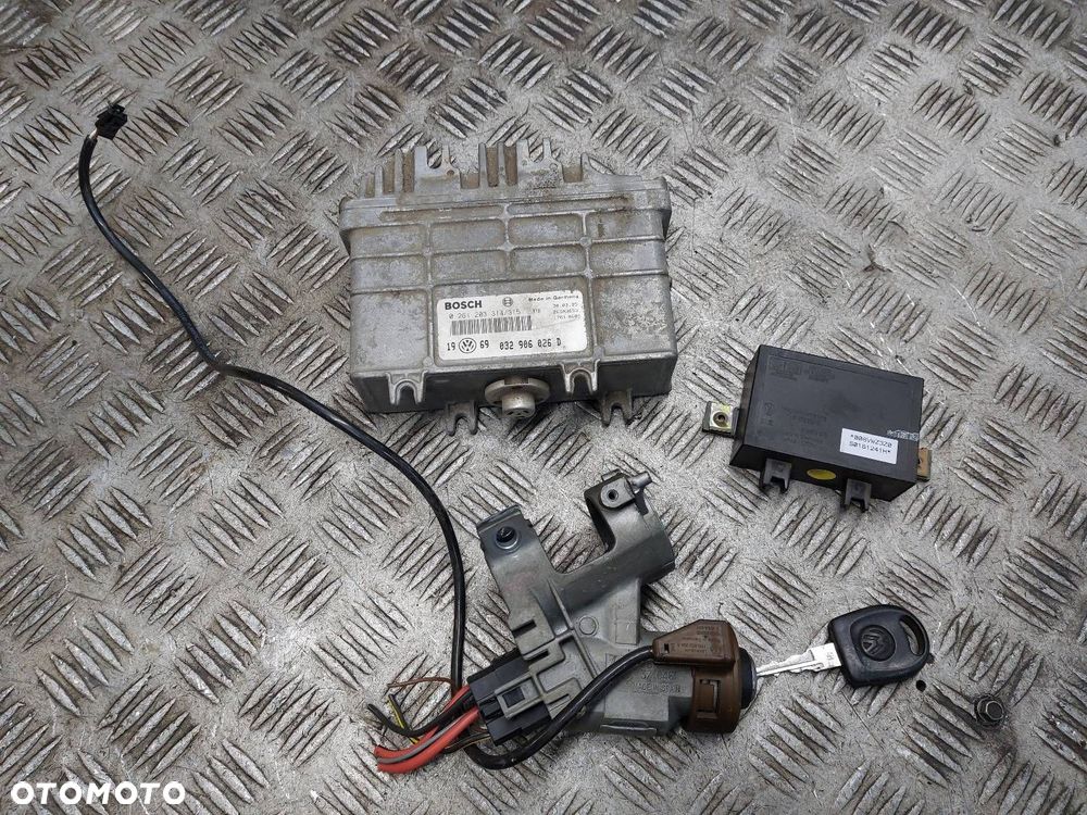 ZESTAW STARTOWY VOLKSWAGEN GOLF III 1.6 8V 032906026D 1H0953257B - 1