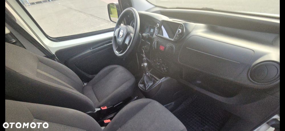 Fiat Fiorino Kombi 8V Base - 11