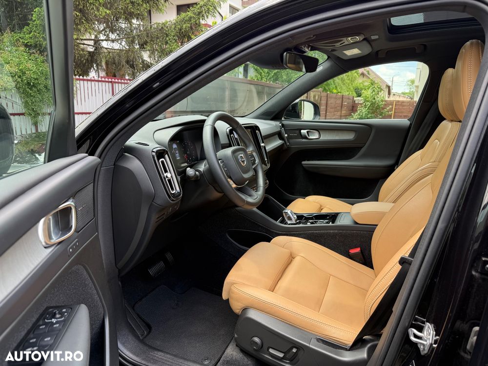 Volvo XC 40 B4 AT8 AWD Mild Hybrid Inscription - 3