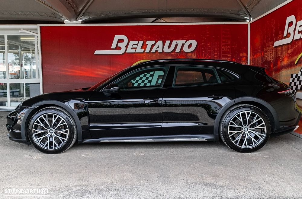 Porsche Taycan Cross Turismo 4 - 8