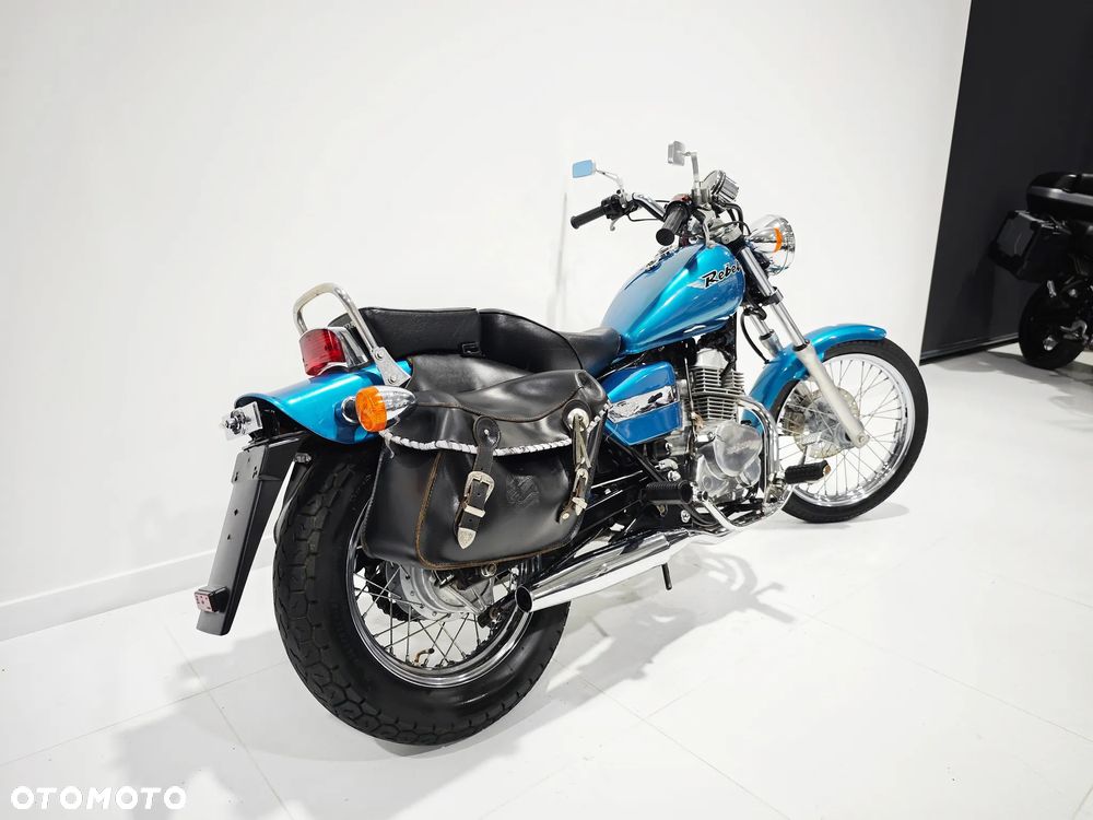Honda CA - 9