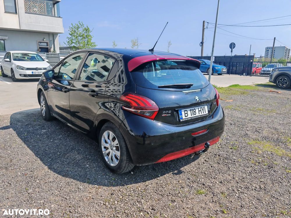 Peugeot 208 1.2 L PureTech Active - 3