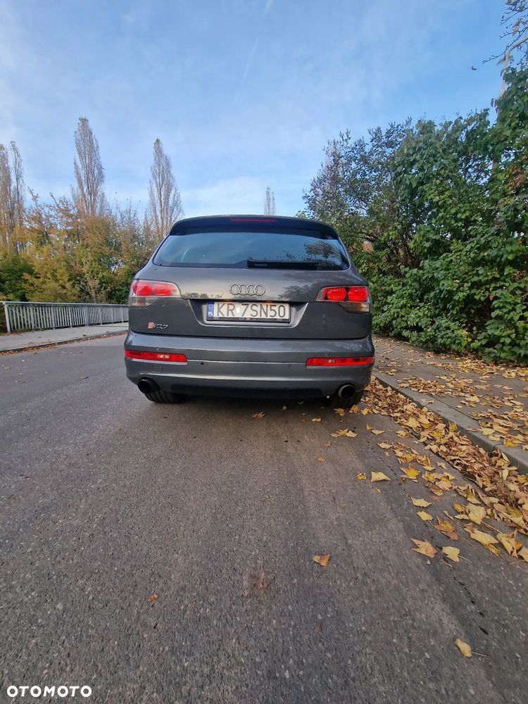 Audi Q7 - 32