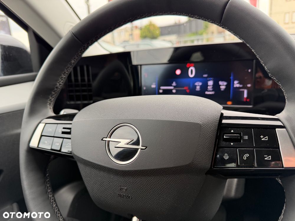 Opel Astra 1.2 Turbo Business Edition - 10