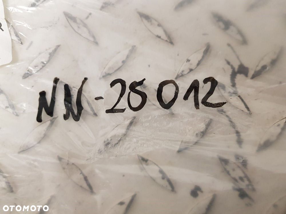 ORYGINALNA FABRYCZNIE NOWA USZCZELKA DRZWI TYLNYCH PRAWYCH DACIA DUSTER 823300034R - 4