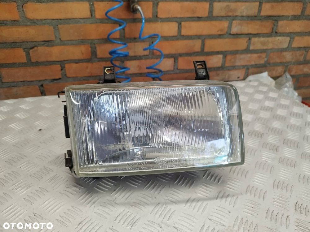 LAMPA PRAWA PRZEDNIA VW TRANSPORTER T4 - 4