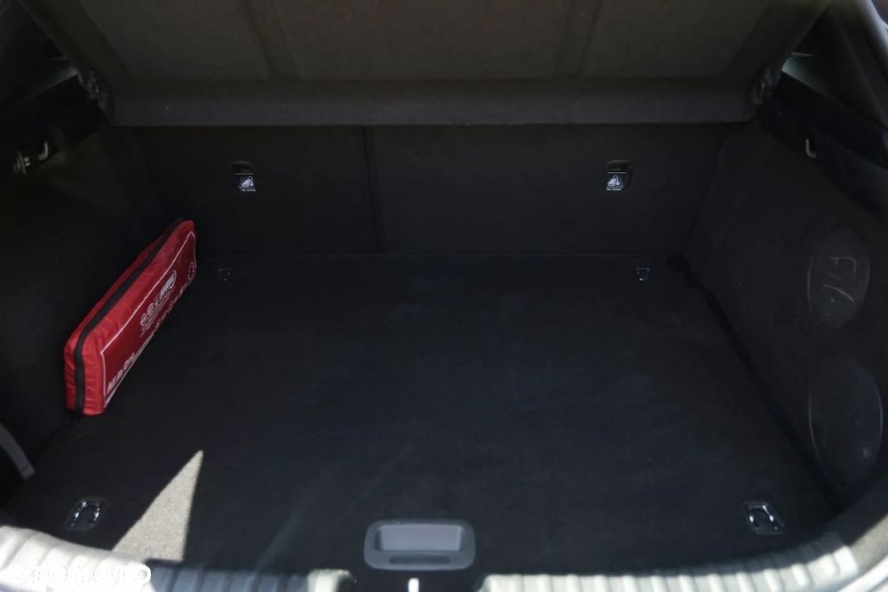 Kia XCeed 1.6 T-GDI OPF DCT7 XDITION - 17
